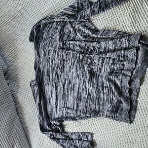 American Eagle, extra large, black and Gray sweater